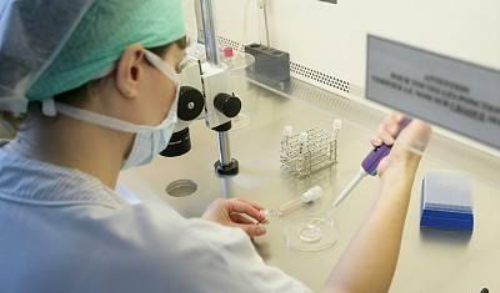 孕前爸爸们也要注意辐射环境要素对男性精子影响大