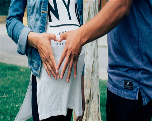 借卵怀孕-自然周期冻胚移植成功率怎么样？掌握4个提升自然周期移植冻胚